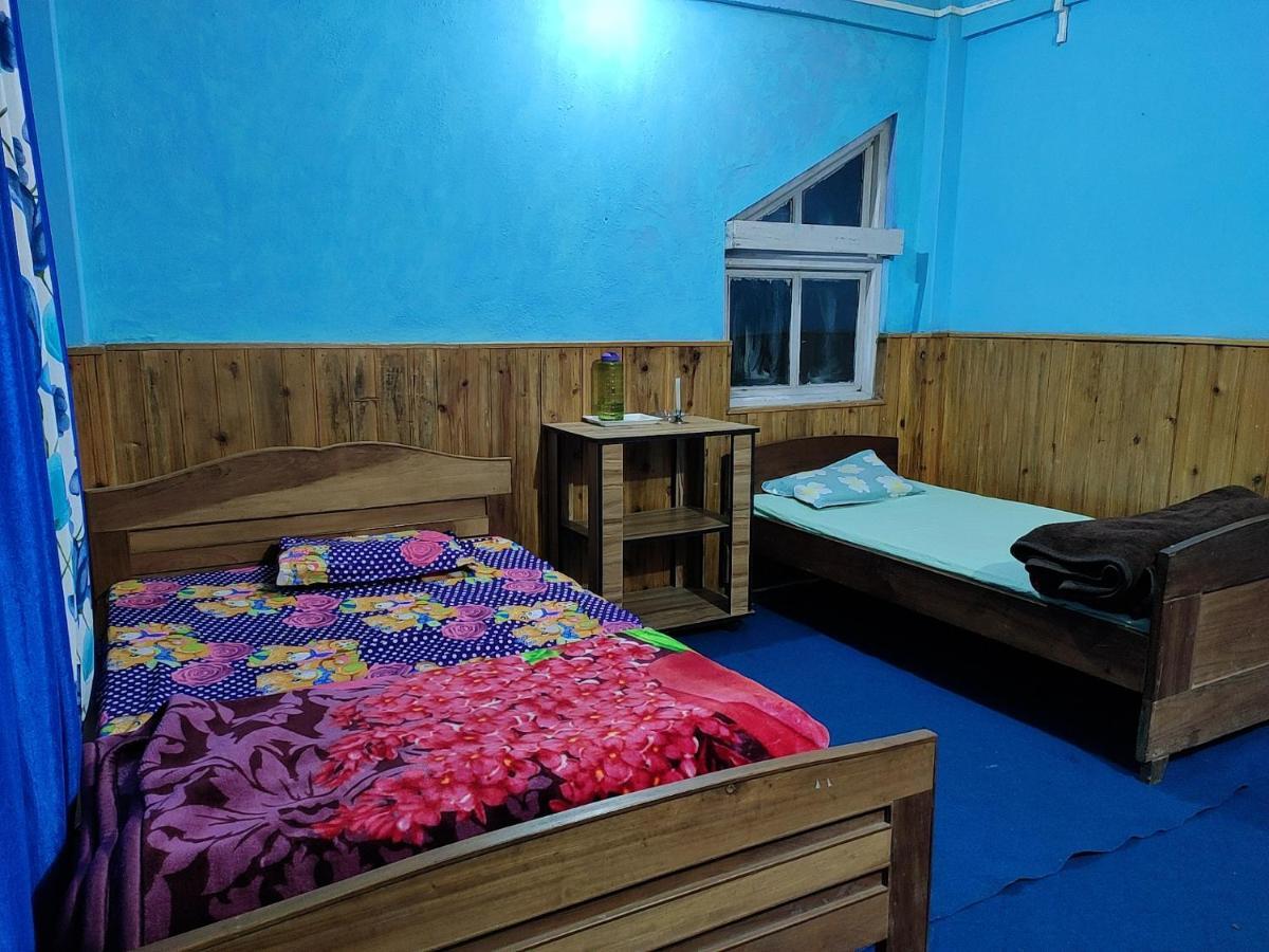 Tibet Homestay Rishop Exterior photo